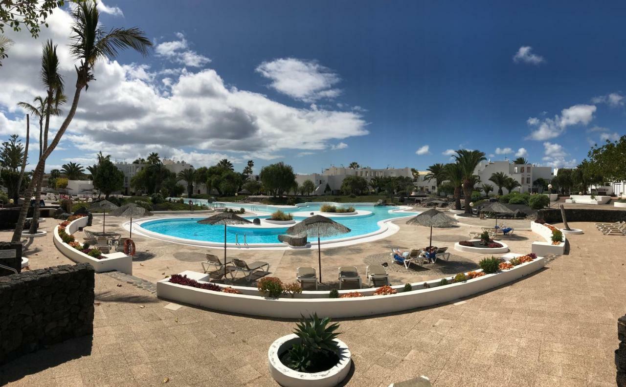 Casa Rosa Apartment Costa Teguise Exterior photo